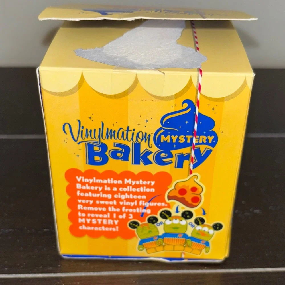 Disney Vinylmation |‎ Mystery Bakery | Haunted Mansion | Frosting ONLY